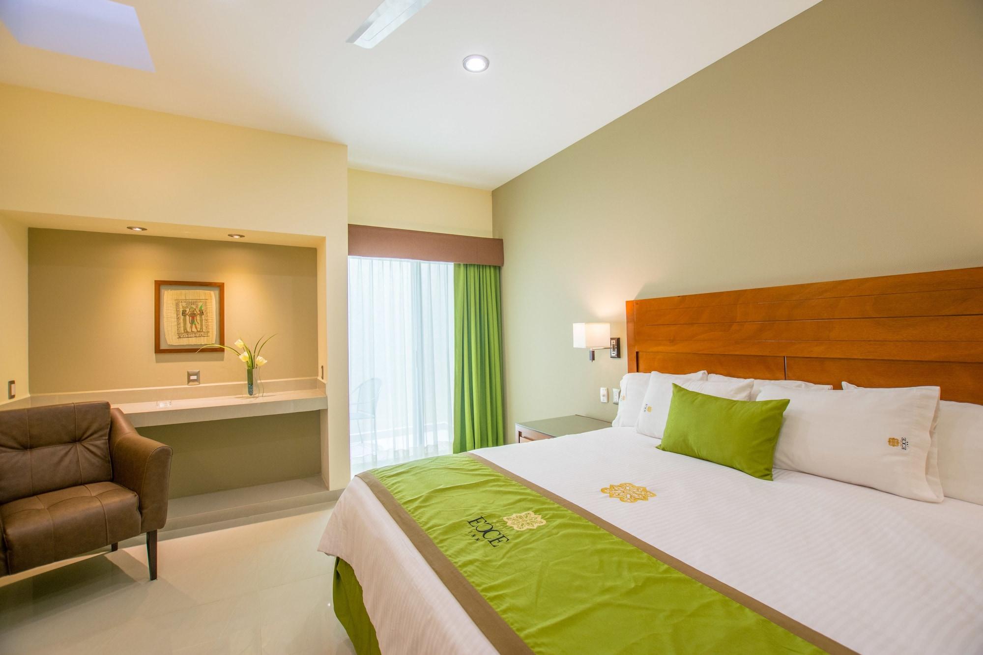 Hotel Ecce Inn & Spa Silao Exterior photo A room at the hotel