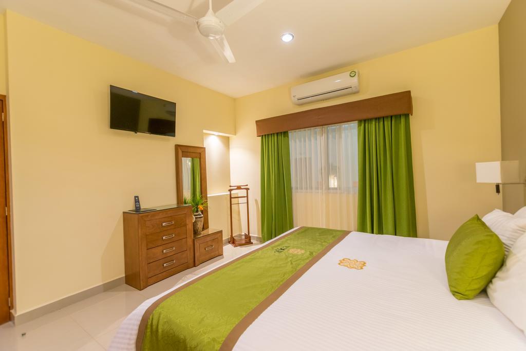 Hotel Ecce Inn & Spa Silao Exterior photo